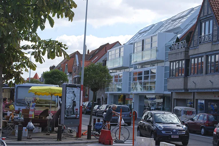 Dirk Coopman Architect Knokke appartementsbouw groepswoningen glazen gevel licht ecologie dak in glas roof in glass glass construction natural light glass facade natuurlijk licht