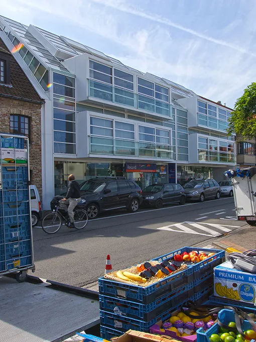 Dirk Coopman rchitect Knokke appartementsbouw groepswoningen glazen gevel licht ecologie dak in glas roof in glass glass construction natural light glass facade natuurlijk licht